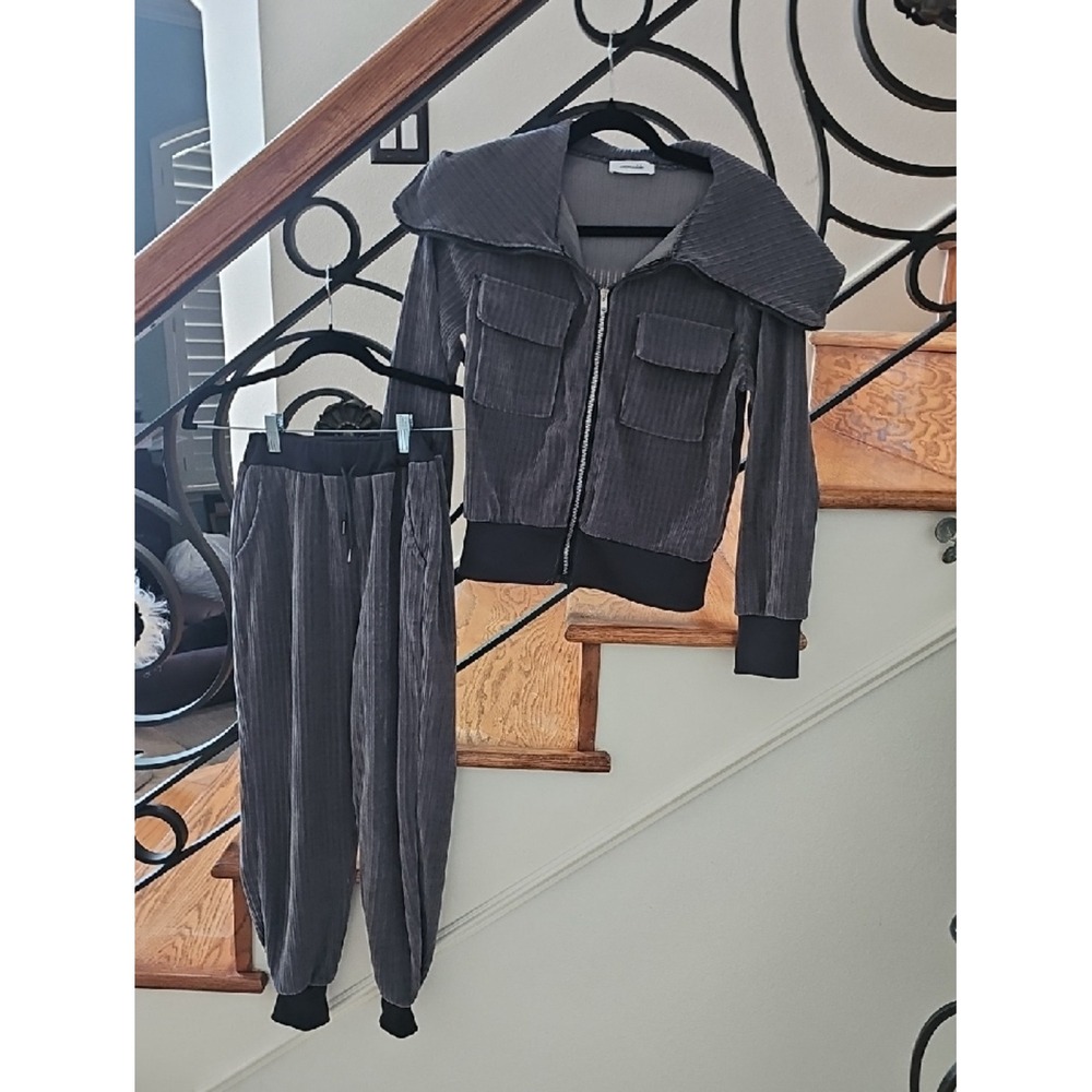 Ensemble Charcoal Grey Corduroy Zip Jacket and Jogger Two Piece Set